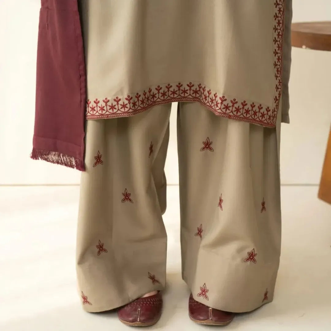 Romaisa Embroidered 3pcs