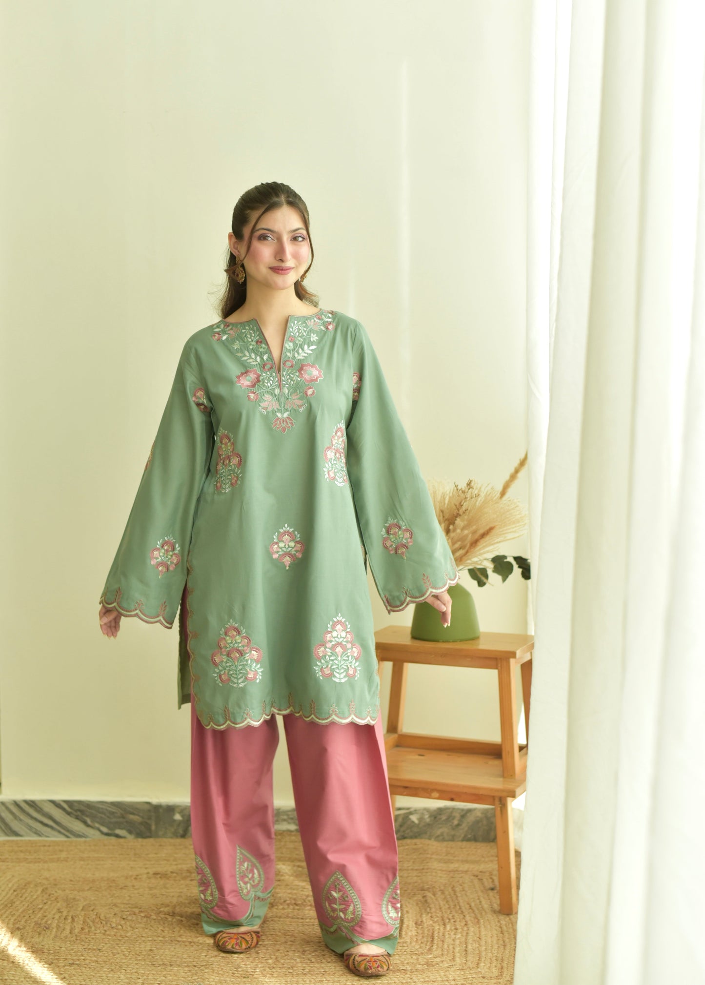 Naina Set