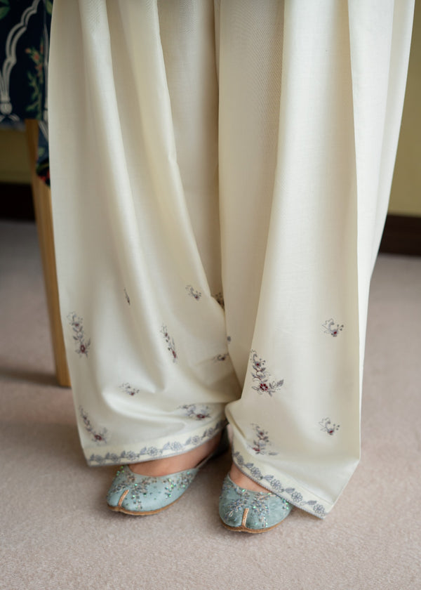 ETHNC KURTA SET ILAYDA