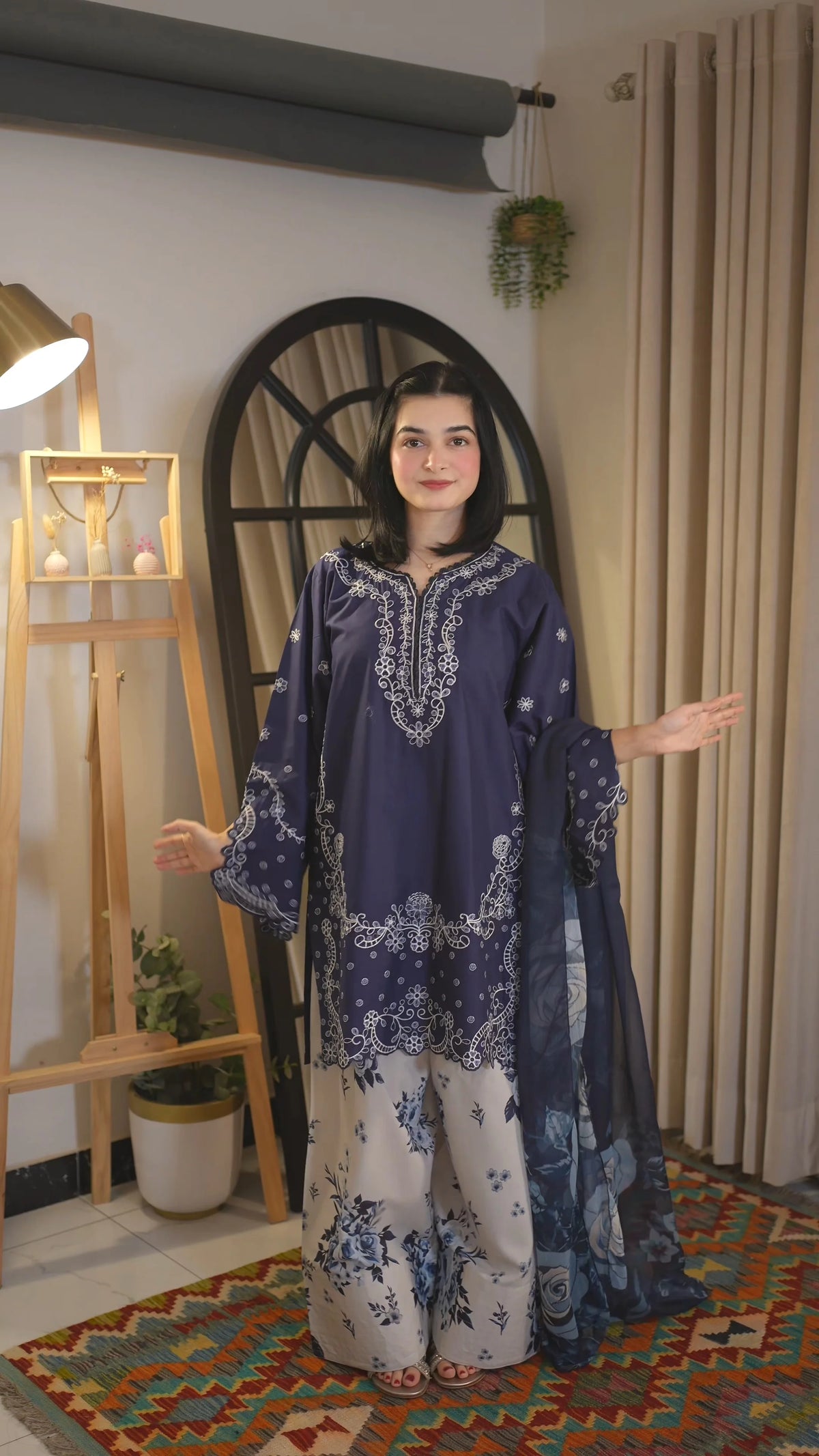 Gul-E-Jaan Embroidered 3pc