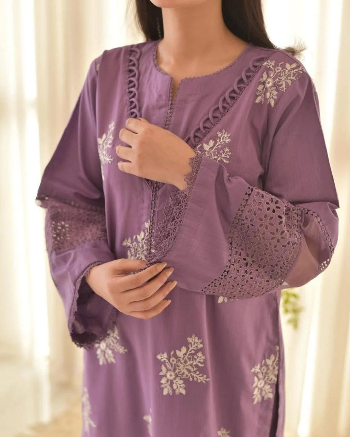 Juliet Embroidered 3pcs