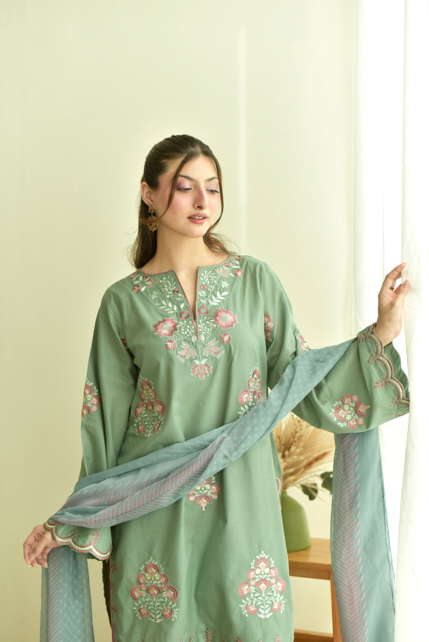 Naina Set